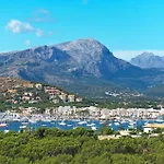 Joanaina By Vintage Travel * Port de Pollenca