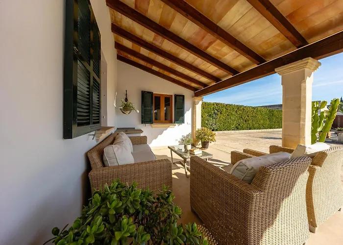 Joanaina By Vintage Travel Port de Pollenca